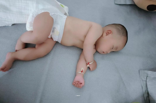 淮南1岁宝宝可以吃盐吗